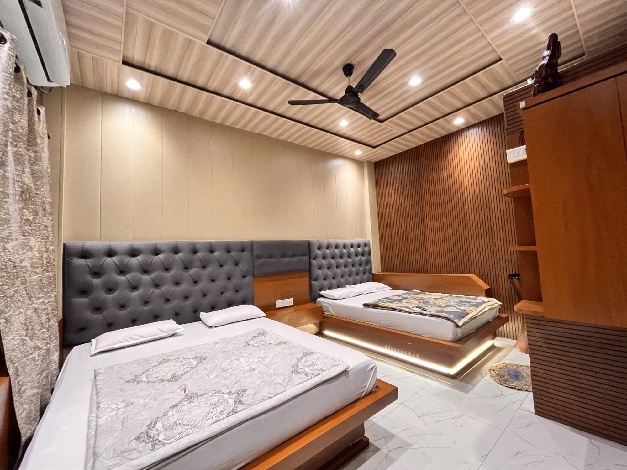 Pallav Guest House Ujjain Zewnętrze zdjęcie