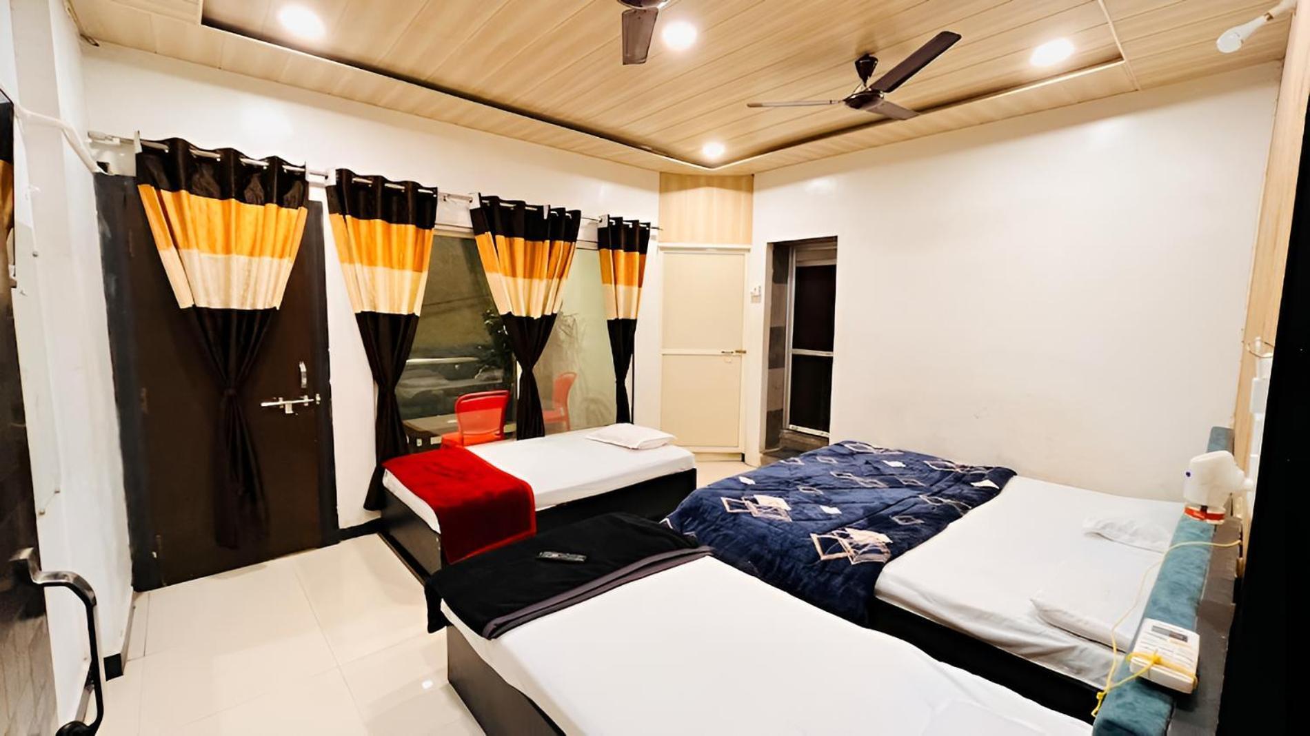 Pallav Guest House Ujjain Zewnętrze zdjęcie