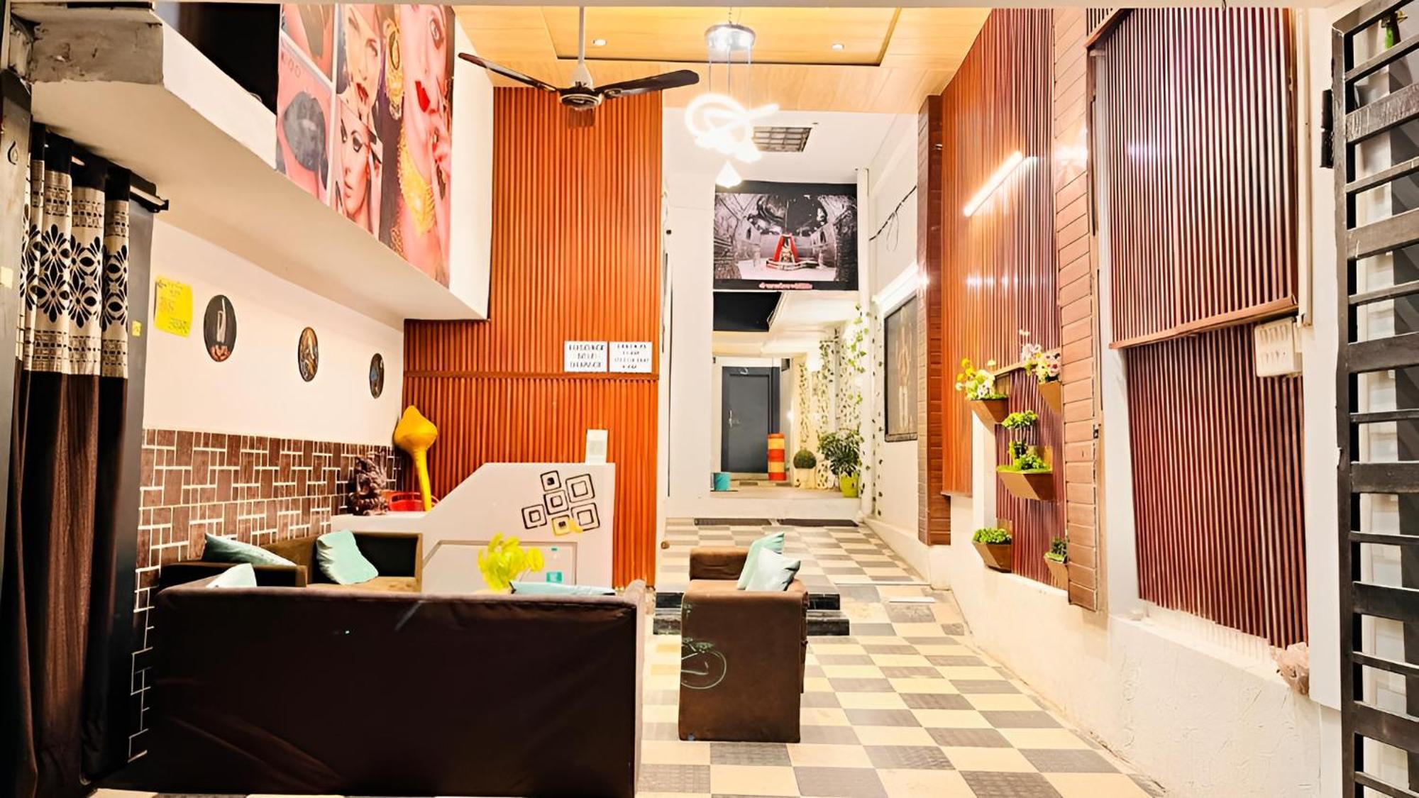 Pallav Guest House Ujjain Zewnętrze zdjęcie