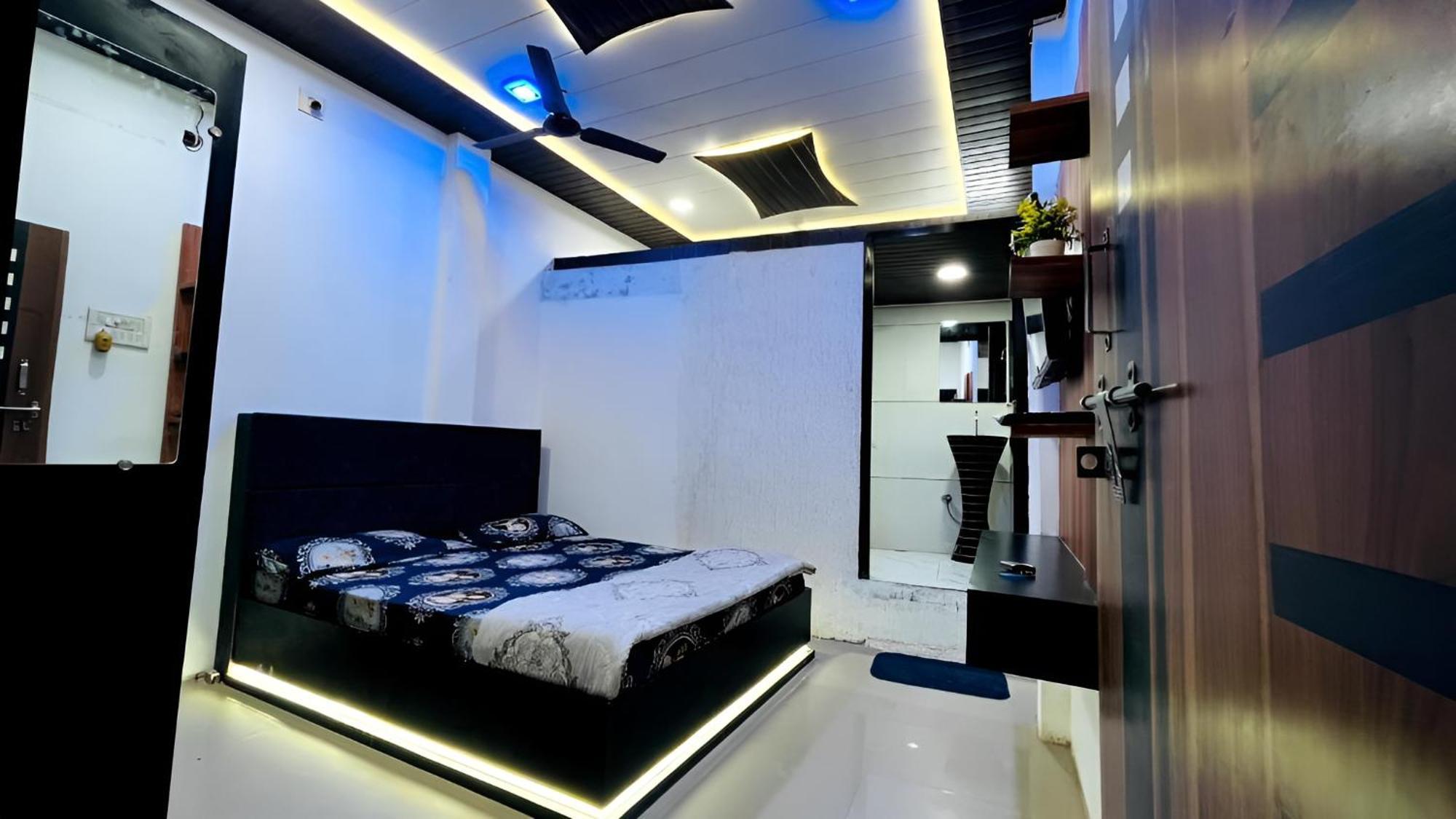Pallav Guest House Ujjain Zewnętrze zdjęcie