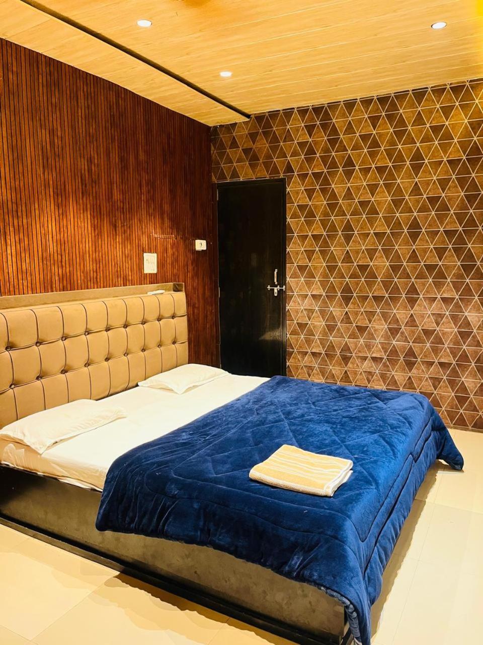 Pallav Guest House Ujjain Zewnętrze zdjęcie